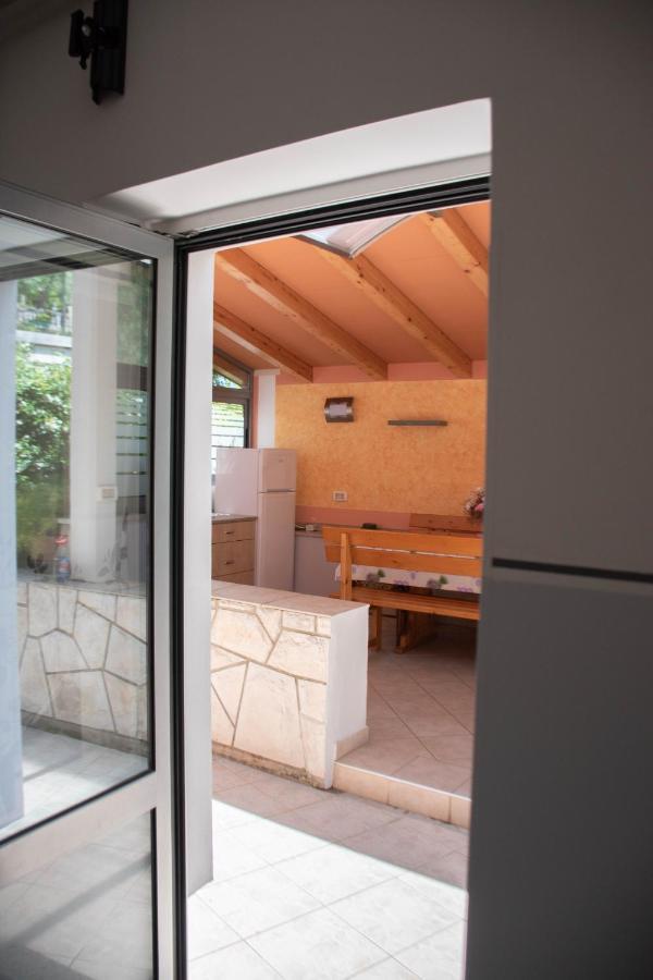 בפורטורוז Apartments Miklus מראה חיצוני תמונה