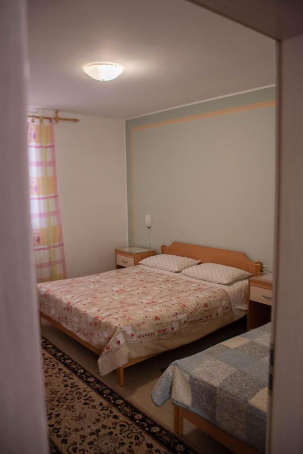 בפורטורוז Apartments Miklus מראה חיצוני תמונה