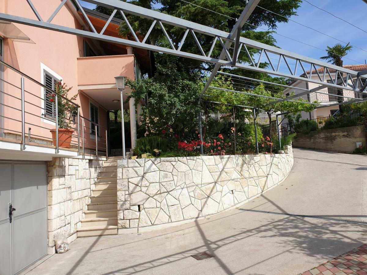בפורטורוז Apartments Miklus מראה חיצוני תמונה